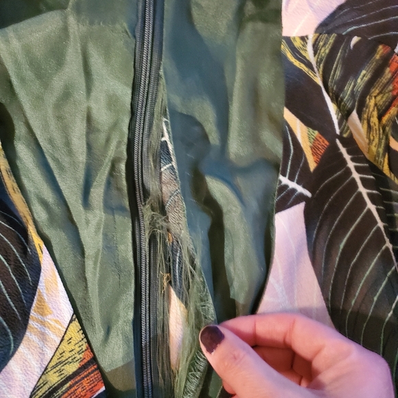 Belongsei Plant Dress - Picture 8 of 11